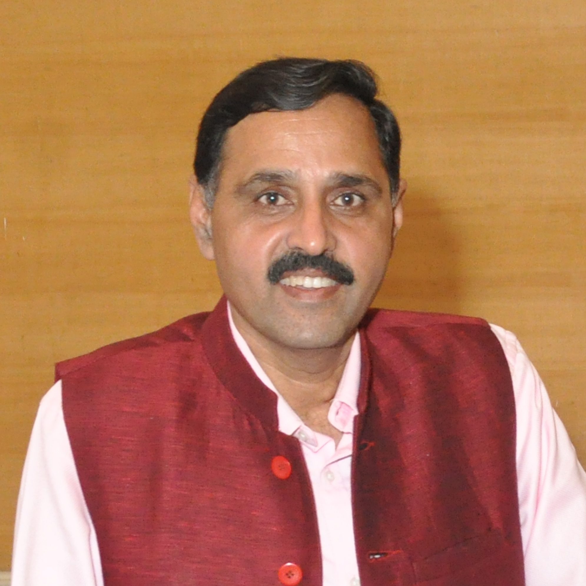 Dr._Manish_Sharma